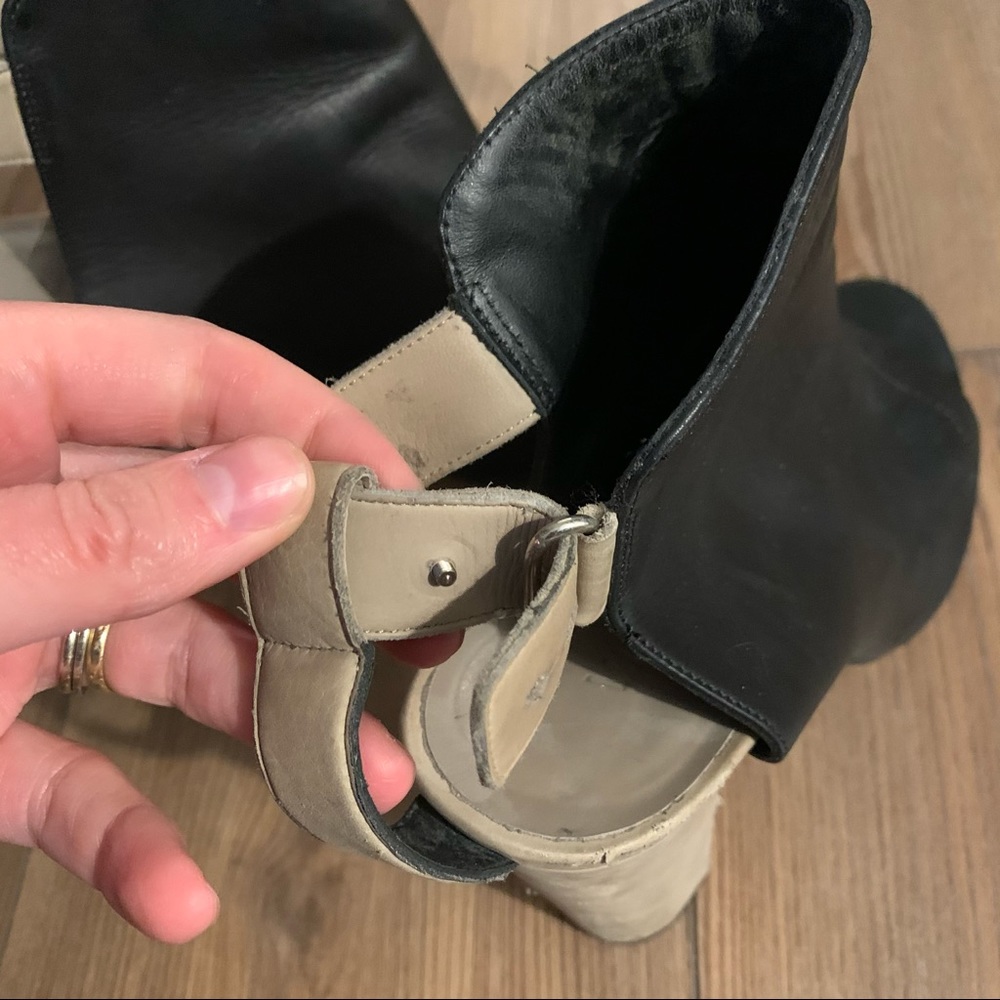 Vince Two Toned Peep Toe Mule - Picture 4 of 6